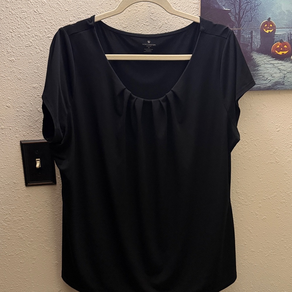Worthington Elegant Black Blouse